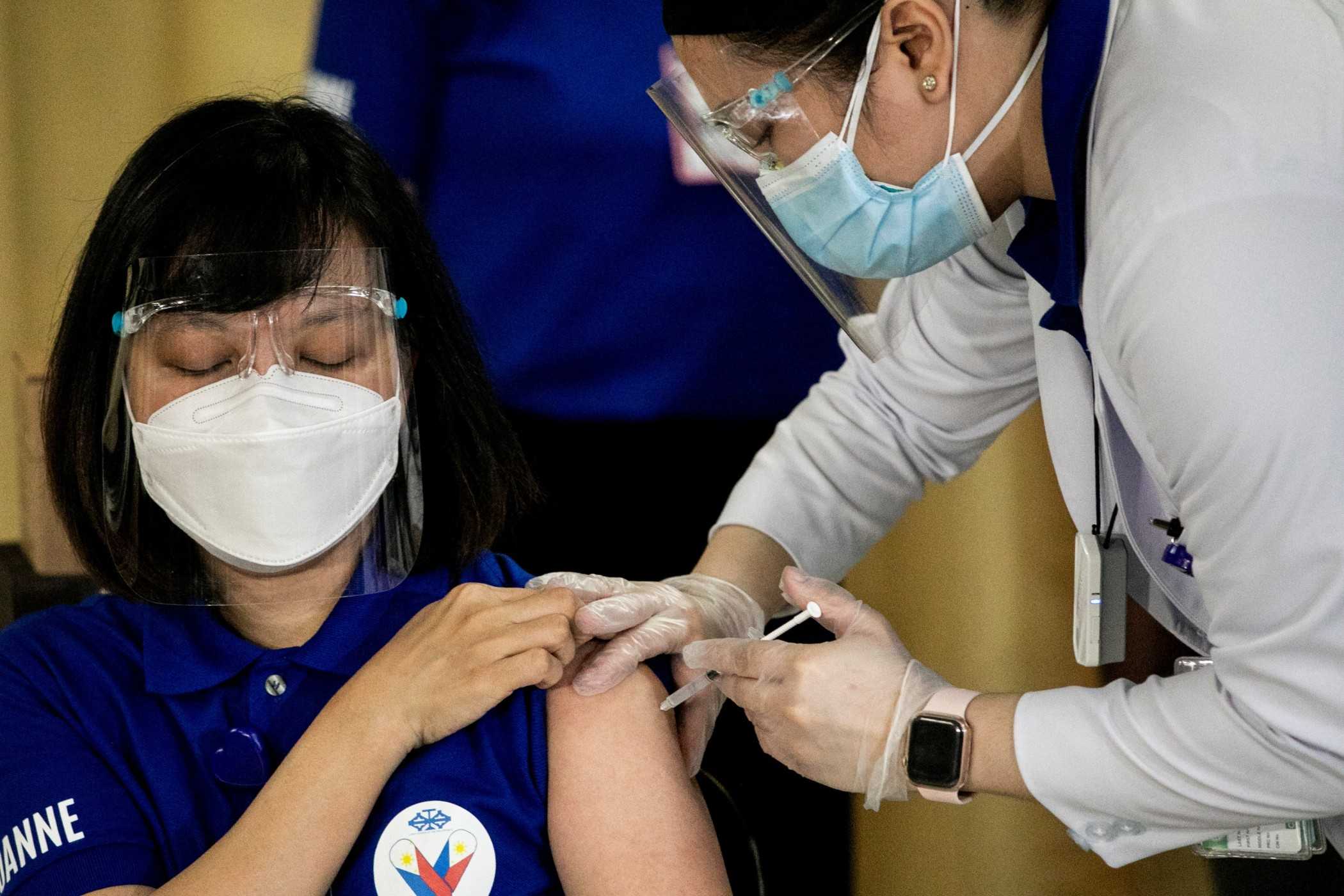 69% of unvaxxed Pinoys remain hesitant to get COVID-19 jab — SWS