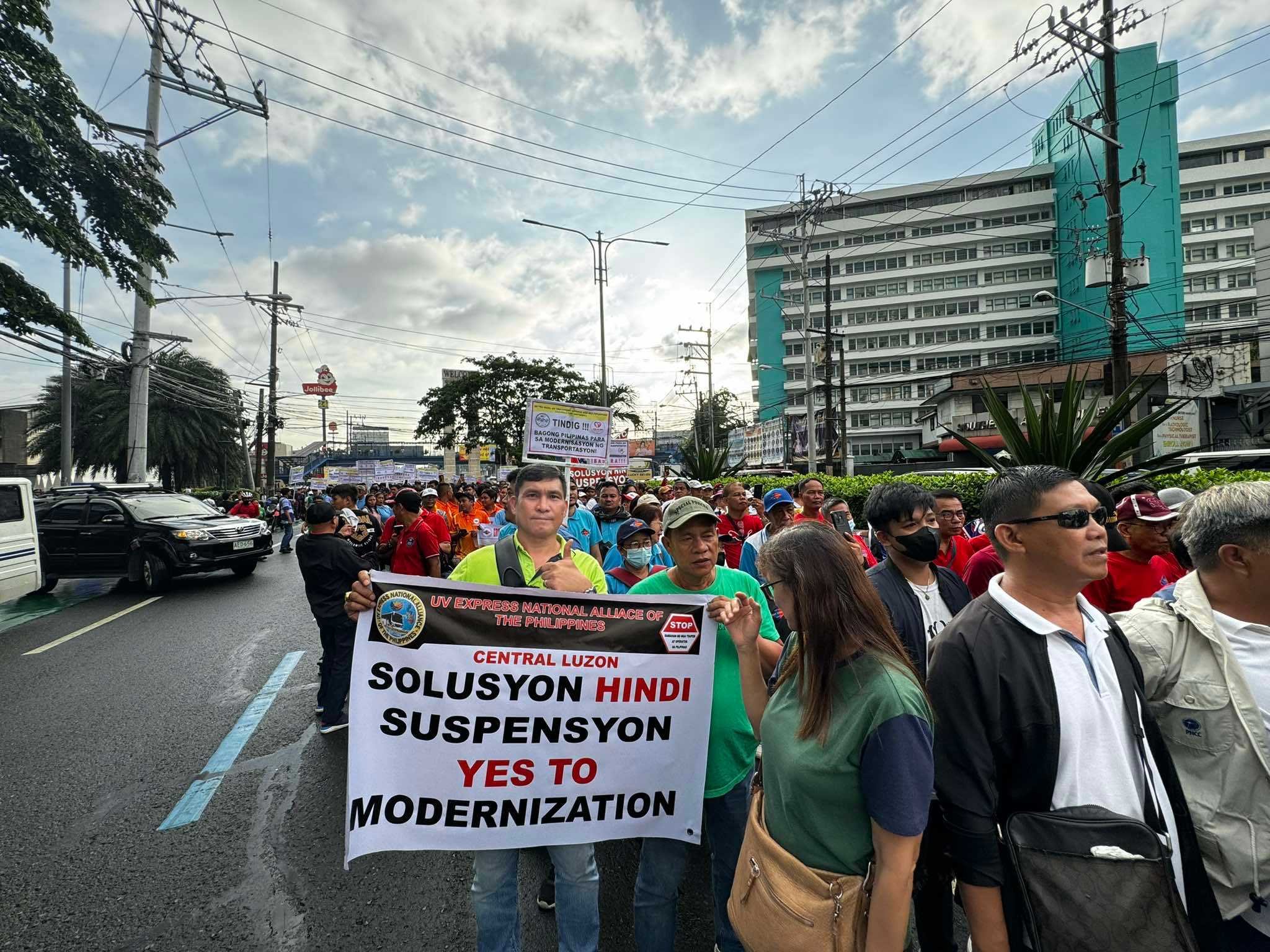 'Unity walk' by transport groups kicks off, pushes for PUVMP continuation