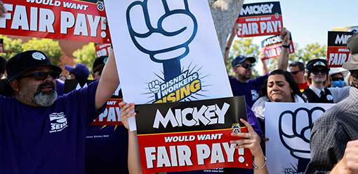 Disney, unions reach tentative pact, avoiding strike at Disneyland