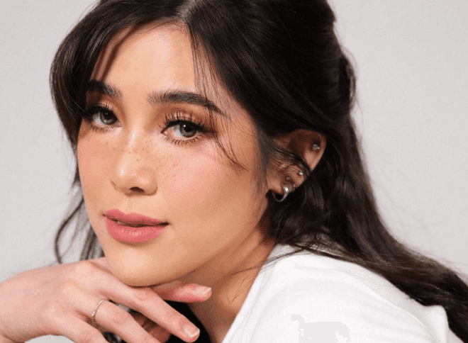 Moira dela Torre at 2 billion Spotify streams