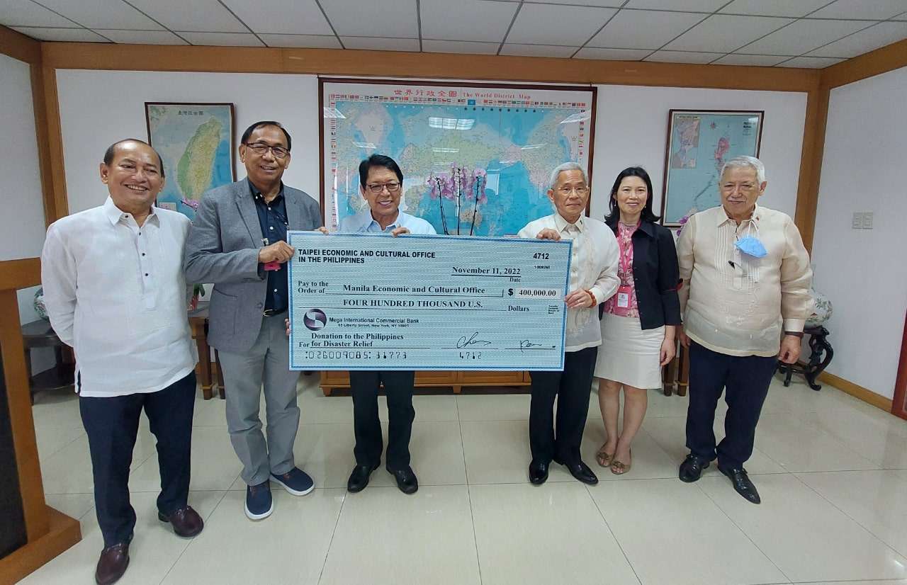 Taiwan donates P23 million assistance to Paeng-hit provinces