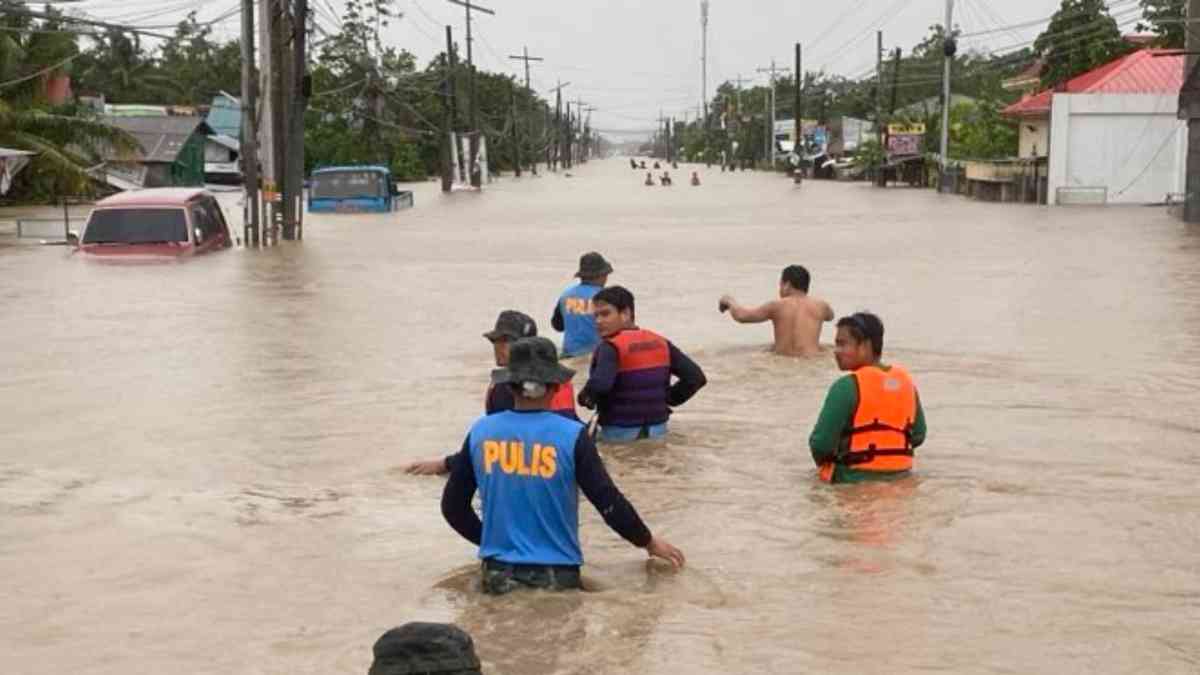 Palace suspends work in gov't offices, classes at all levels in Luzon due to "Kristine"