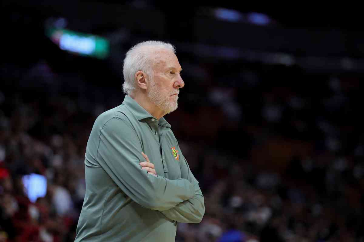 Popovich steps down as Spurs coach, will become club president