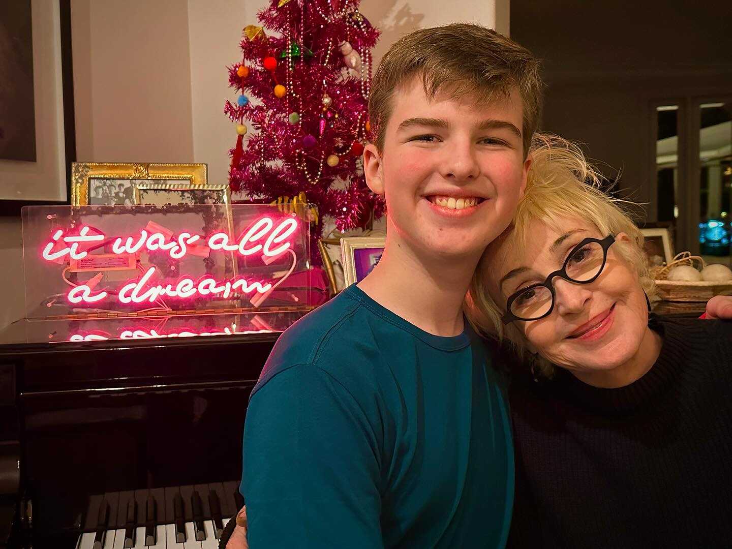 'Young Sheldon' star Iain Armitage pens heartfelt message to Annie Potts