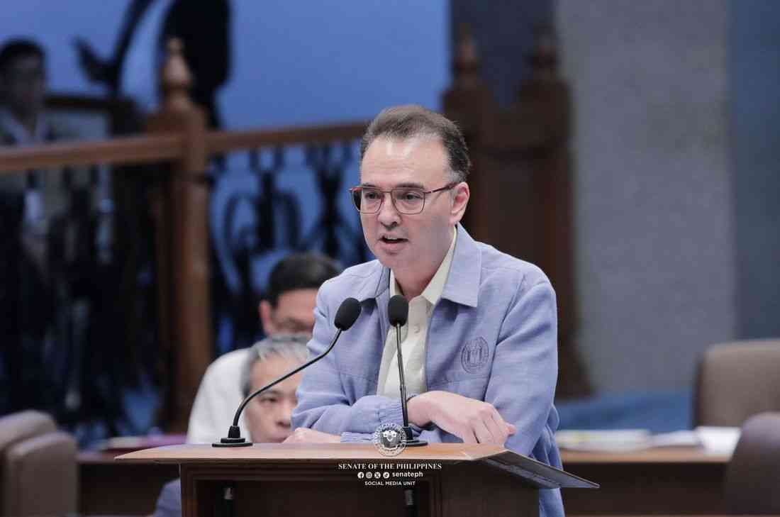 Cayetano urges mass resignation, pushes for snap election