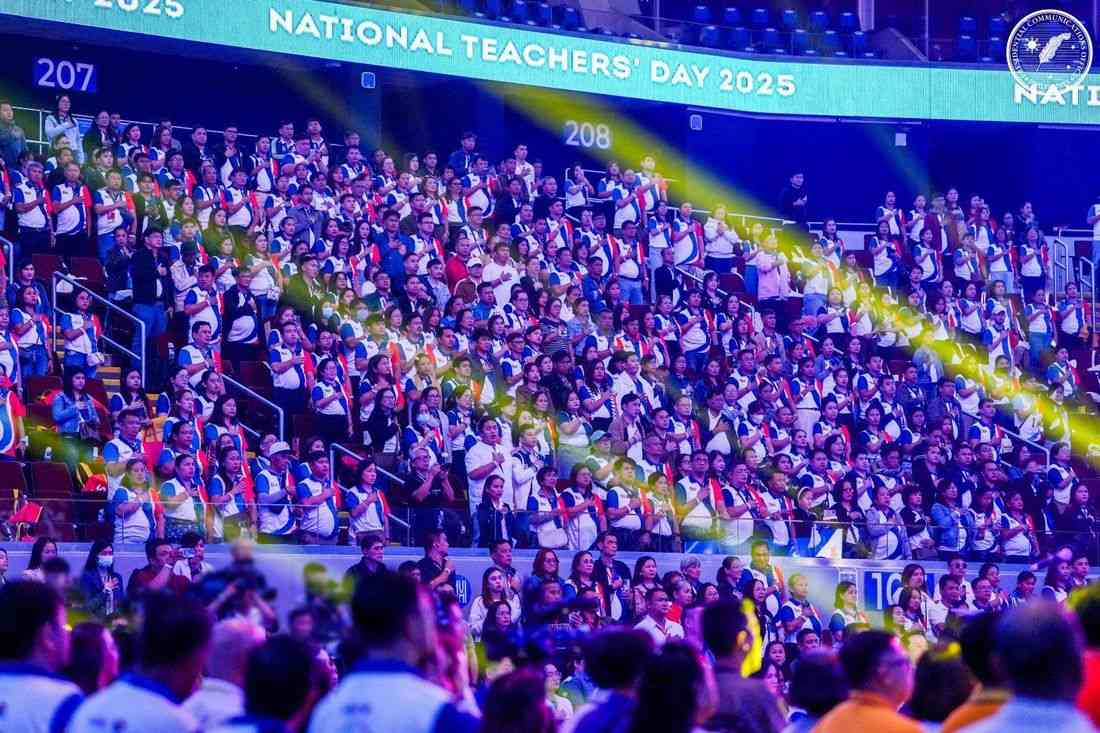 DBM, DepEd approves 2023 Performance-Based bonus for teachers, staff