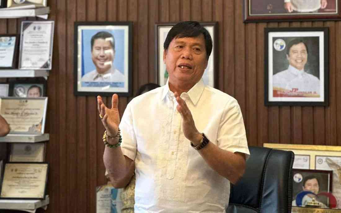 Ombudsman suspends Pampanga mayor for six months