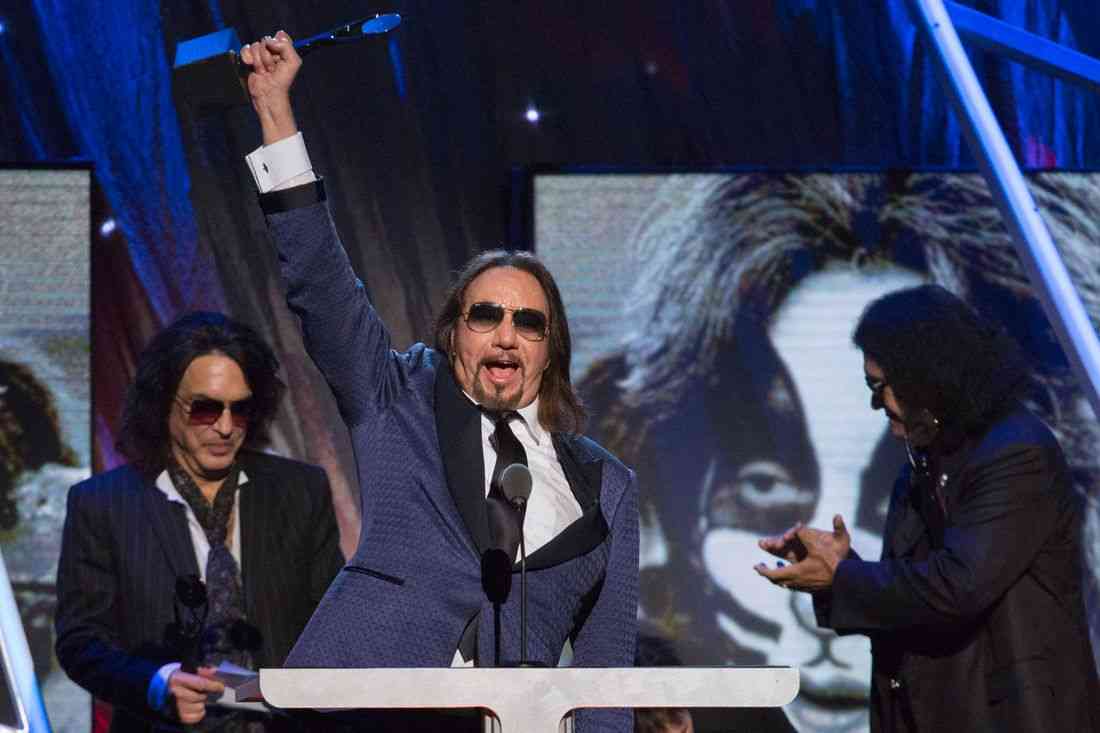 Kiss lead guitarist Ace Frehley dies at 74