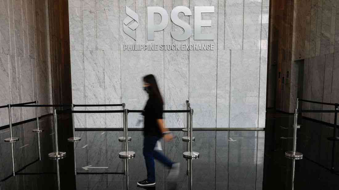 Maynilad Water shares debut steady after $590 million Philippine IPO