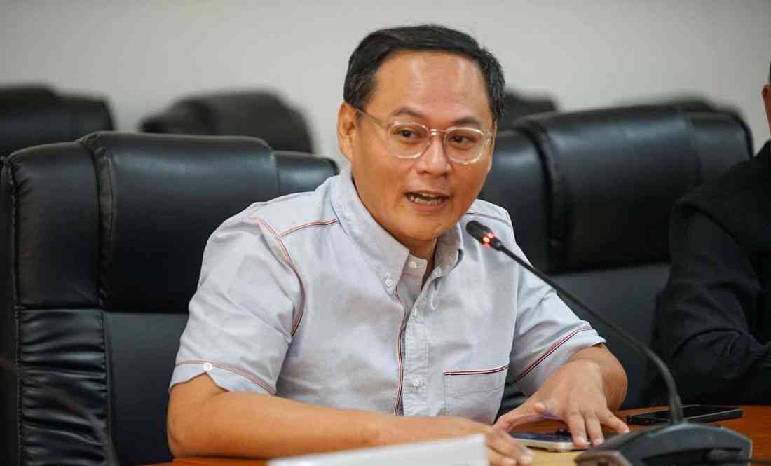 Lopez orders DOTr, attached agencies to skip 'lavish' year-end celebrations