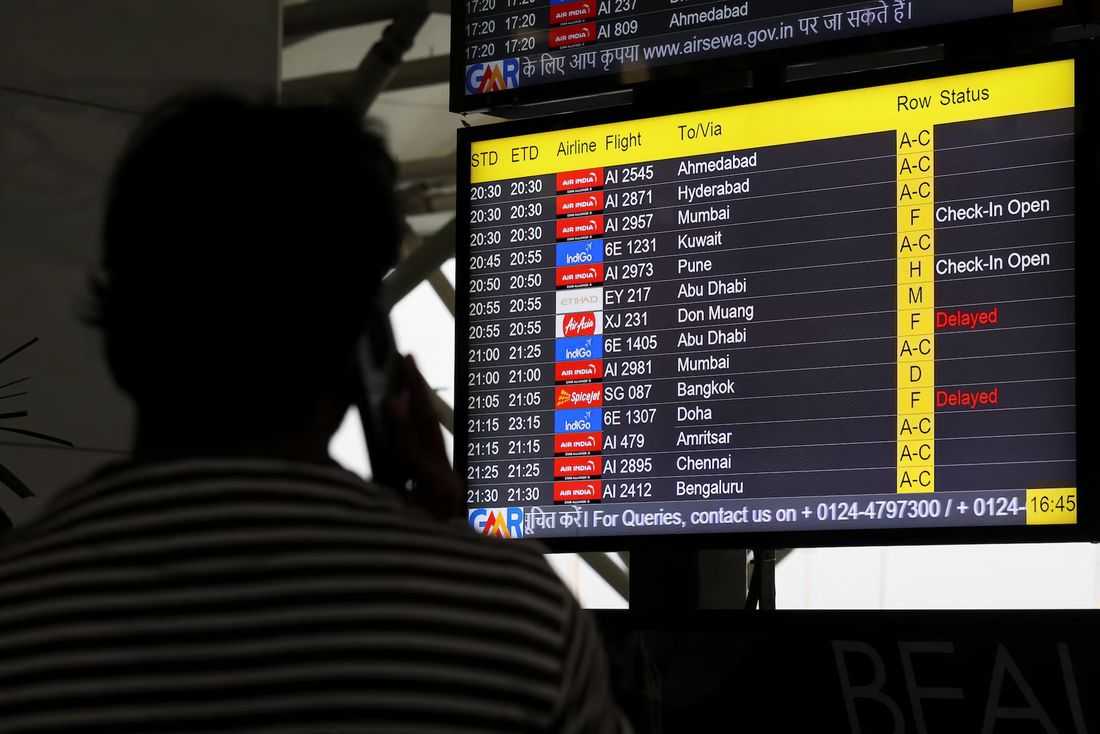 Global airlines race to fix Airbus jets; US reports little disruption