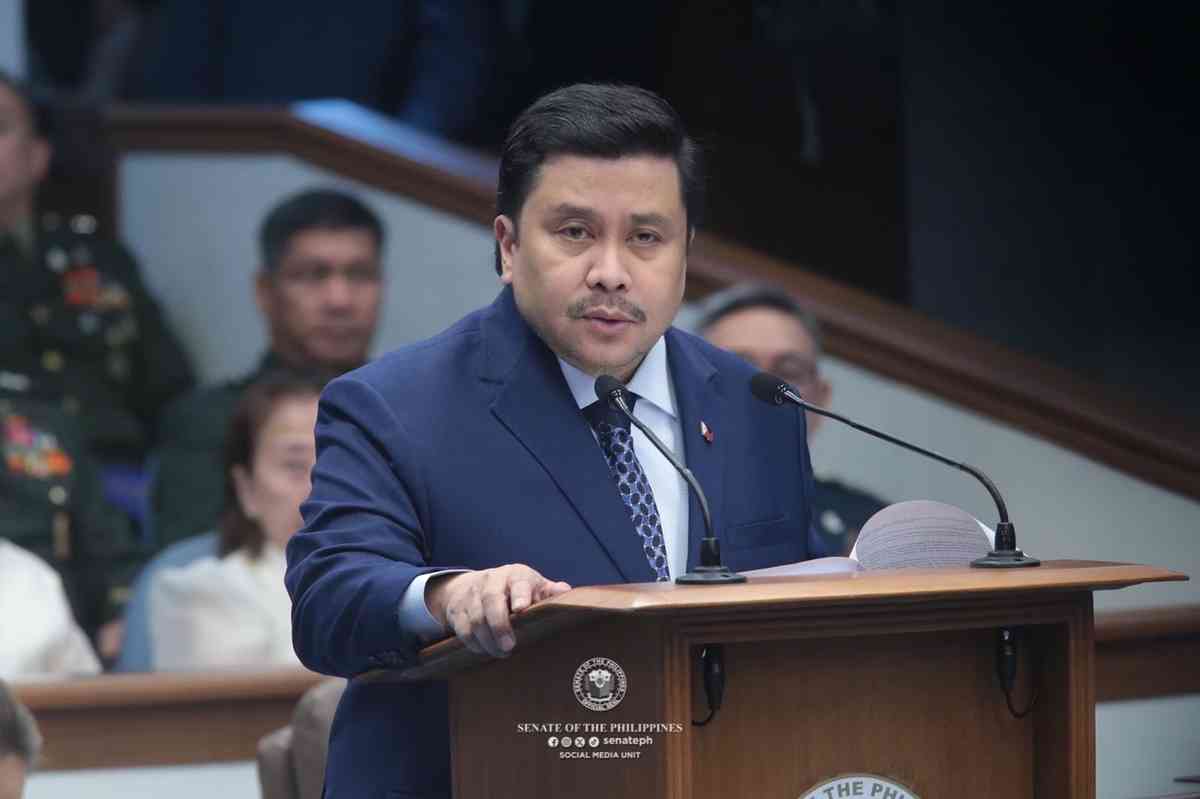 Estrada claps back at Hernandez: ‘Engineer ng kasinungalingan’