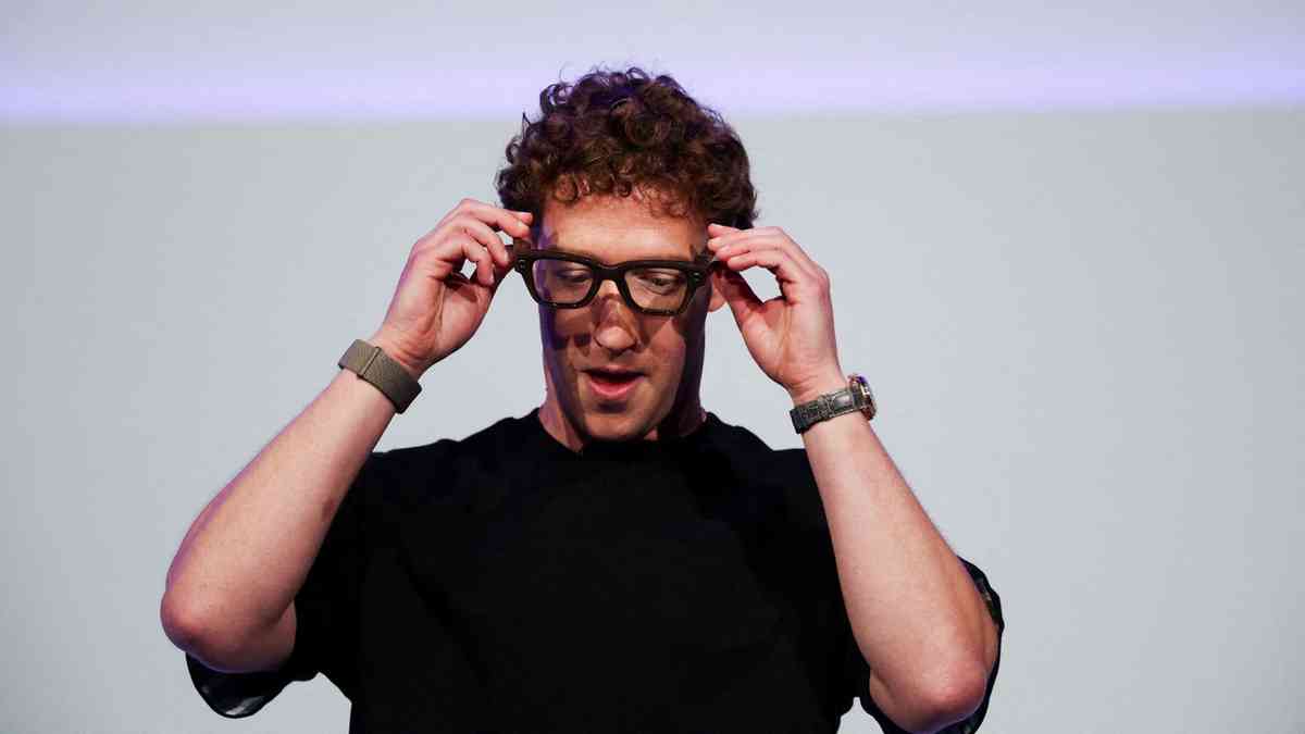 Meta launches smart glasses with built-in display, reaching for 'superintelligence'