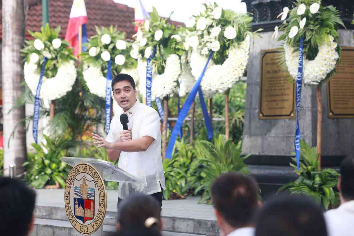 Vico Sotto attends House InfraComm’s Sept. 9 hearing over anomalous flood control projects