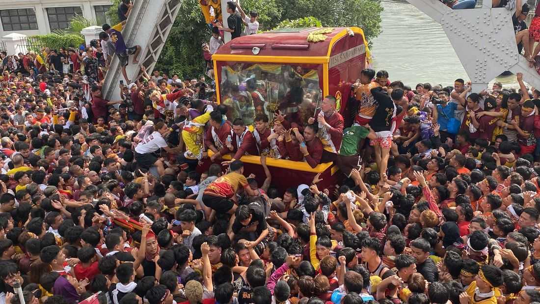 Panata: Expressions of Filipino devotion during Traslacion