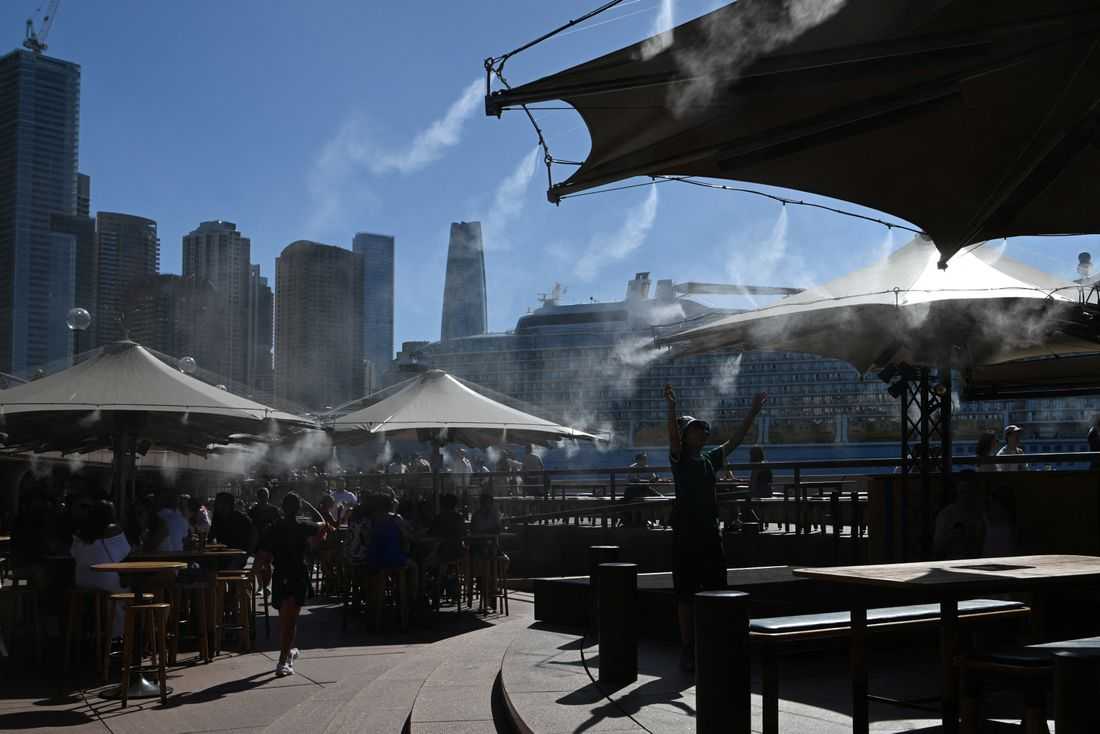 Record-breaking Australia heatwave fuels bushfires, cuts power to thousands