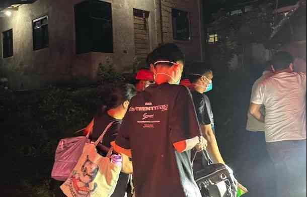 Taal eruption prompts evacuation in Agoncillo, Batangas