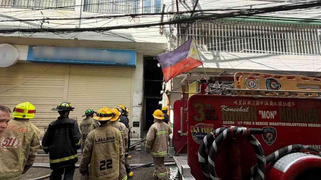 Fire hits commercial building in Quiapo, Manila