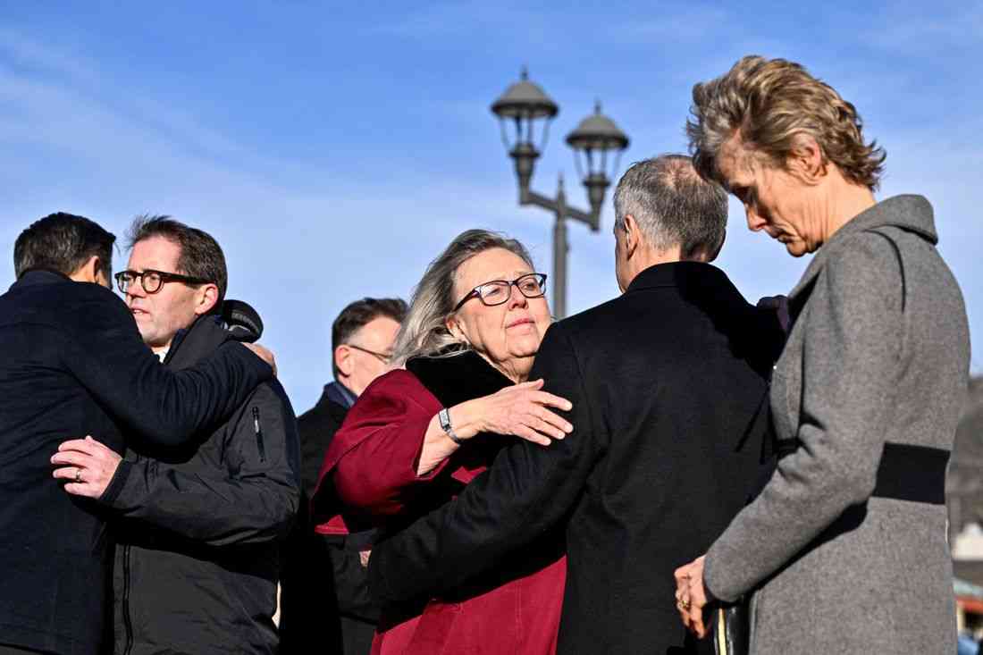 Carney tells Tumbler Ridge residents that Canadians 'will always be with you' following mass shooting