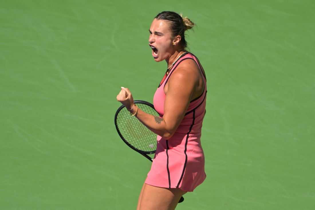 Tennis-Sabalenka powers past Noskova to reach Indian Wells final
