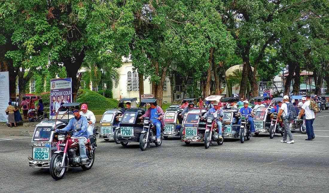 DSWD to hold special payout for NCR tricycle drivers who missed P5K cash aid