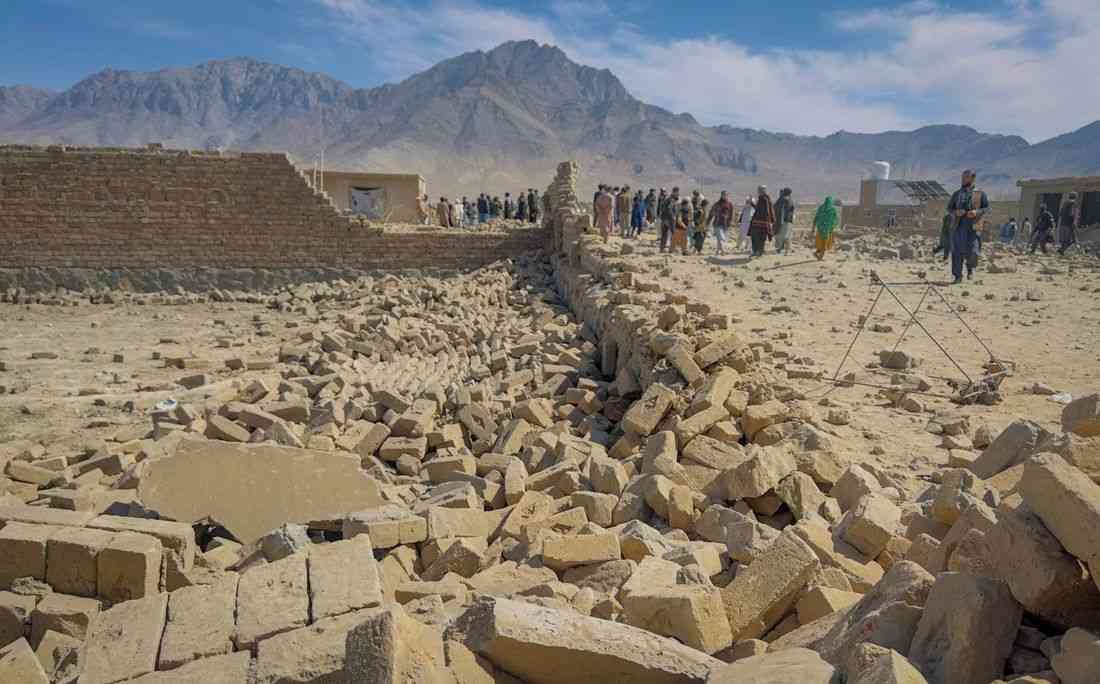 Afghanistan's Taliban say Pakistani air strikes kill six, wound 12