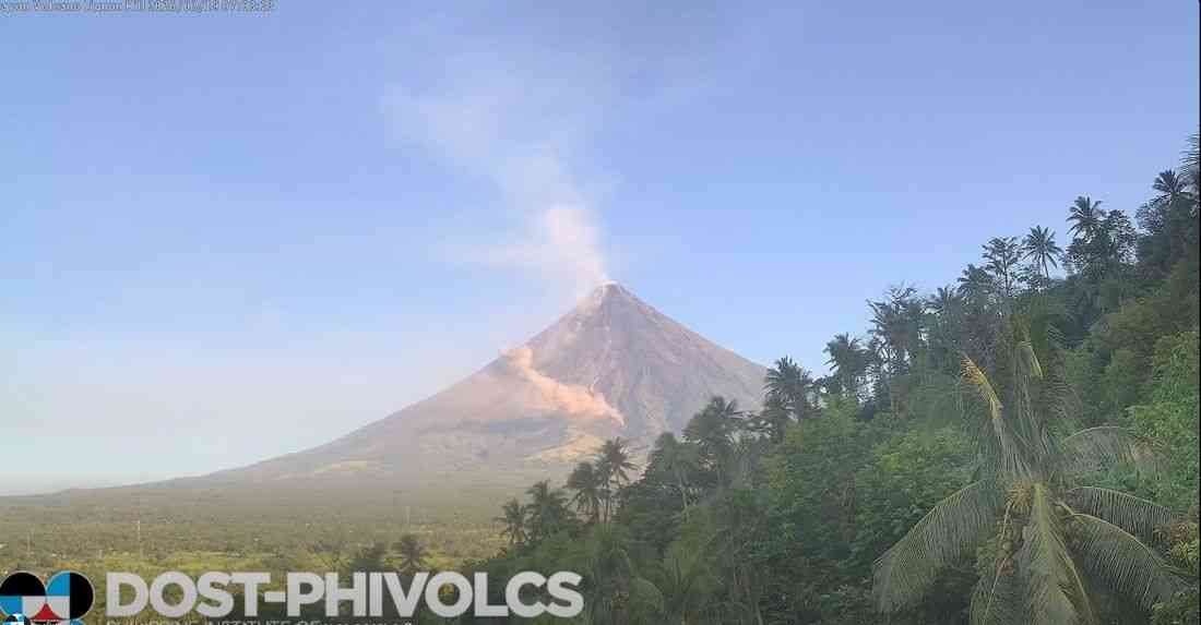 Mayon Volcano logs 222 rockfalls, 195 volcanic quakes, stays at Alert Level 3