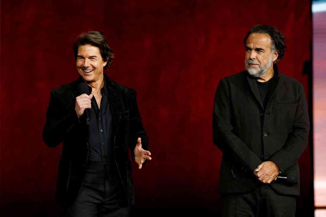 Tom Cruise touts 'wild' dark comedy 'Digger' to theater owners