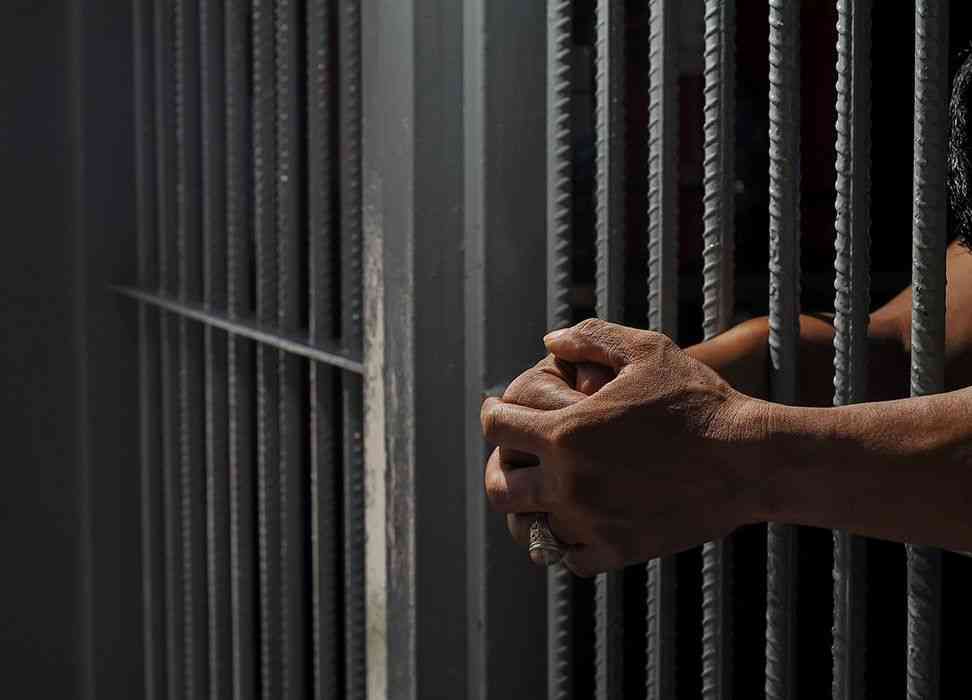 ’Holdaper’ in Davao City nabbed, found with illegal firearm and suspected ‘shabu’