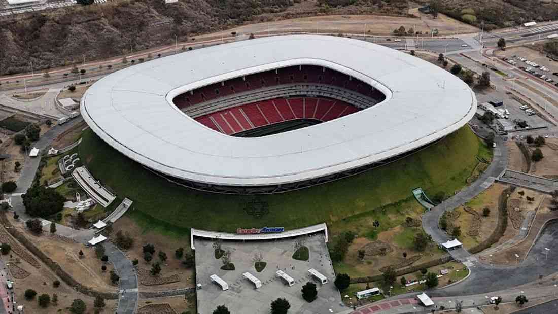 Soccer-Iran awaiting FIFA response on World Cup venue switch