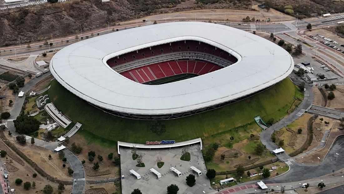 Soccer-Iran awaiting FIFA response on World Cup venue switch