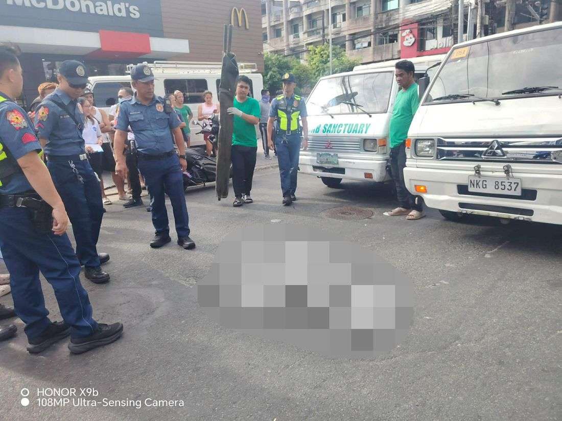 70-year-old woman dies after being hit by delivery van in Tondo