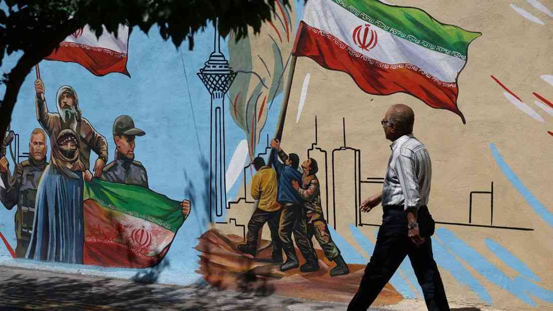 Peace deal hopes fade after Trump rejects 'garbage' Iran proposal