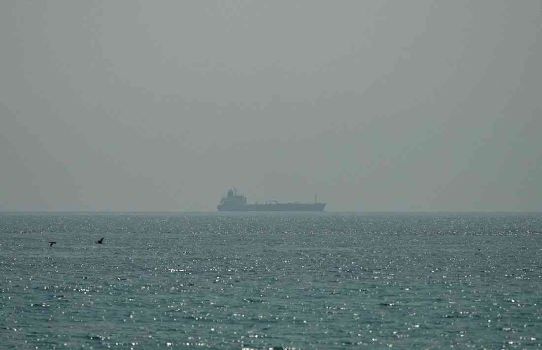 Oil settles up on US-Iran strikes; cautious hopes for shipping cap gains