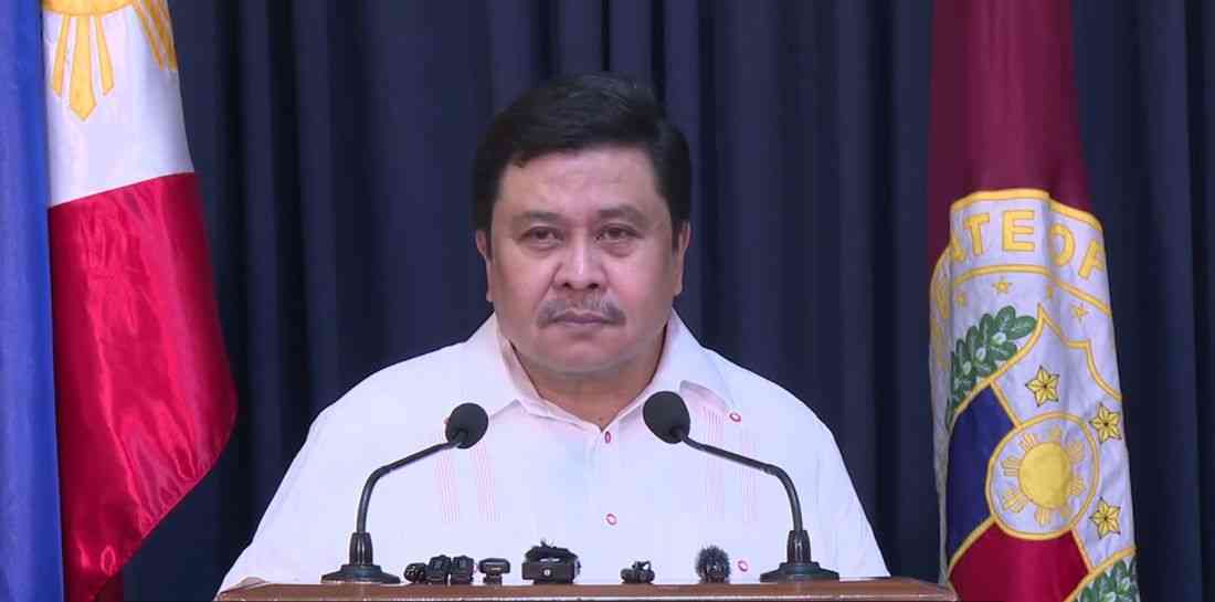 Jinggoy Estrada surrenders to CIDG for plunder case over flood control mess
