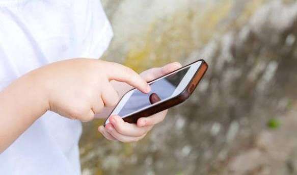 Palace yet to receive news on nationwide phone ban in classrooms
