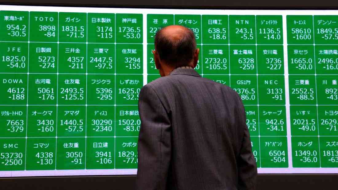 Stocks drop as AI rally pauses, US-Iran peace talks stall