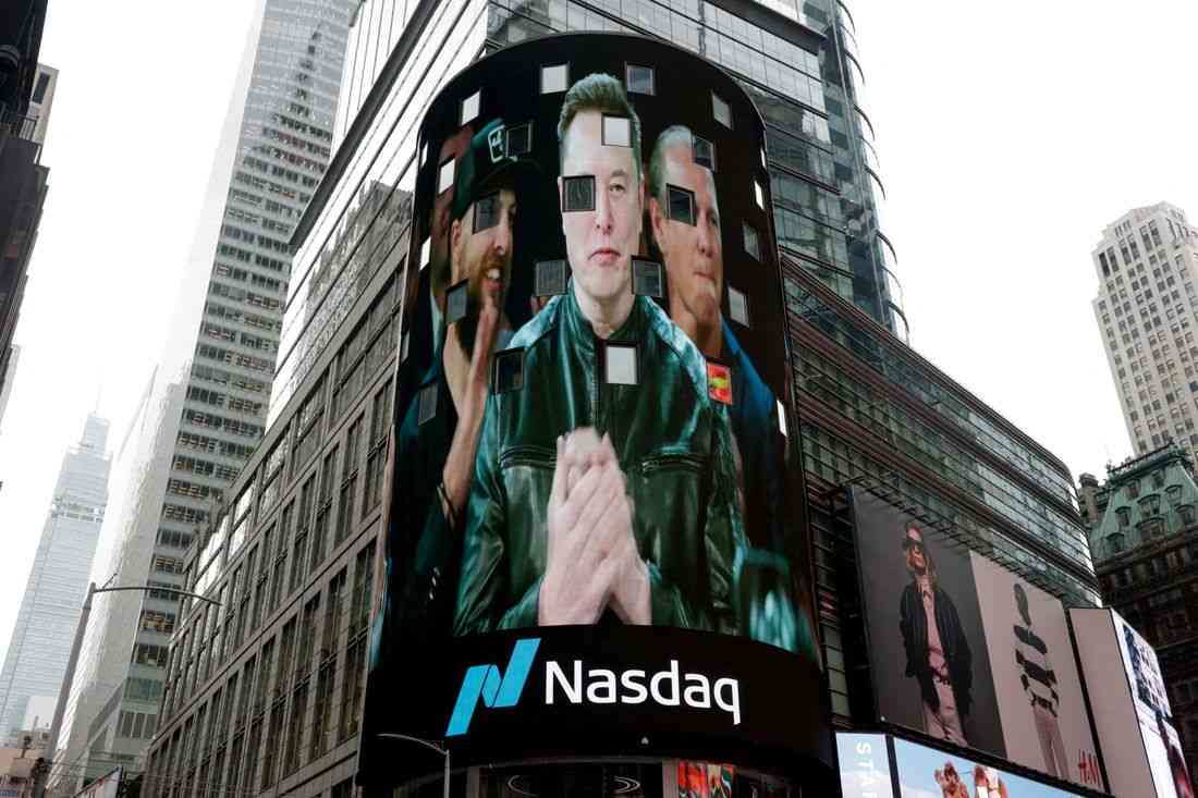 Chip stocks plunge, but bargain-hunters limit scale of tech rout