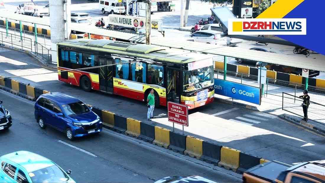 Commuter's group backs LTFRB reminder against vlogging while driving