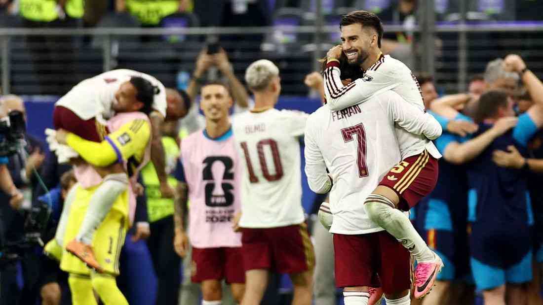 Soccer-Spain’s anaconda grip crushes French World Cup dream