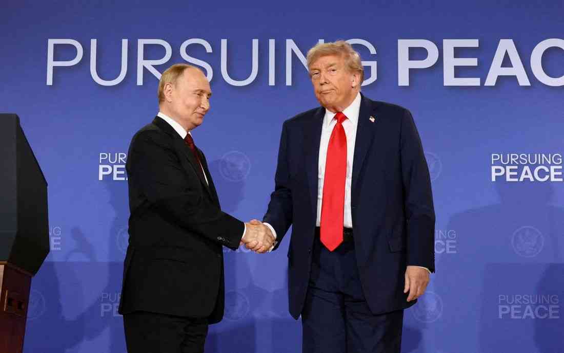 Trump offers to help Putin find deal with Ukraine, also speaks with Zelenskiy