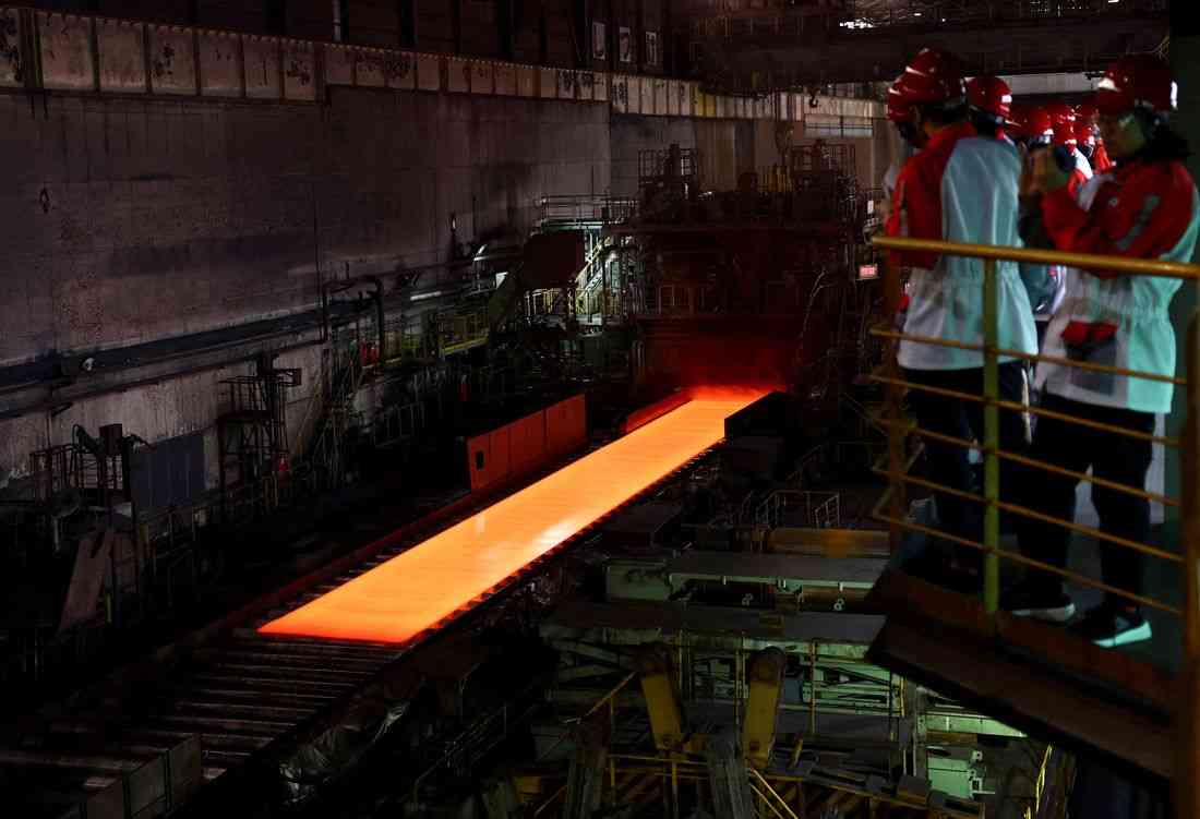 Japan makes preliminary finding on steel dumping by South Korea, China