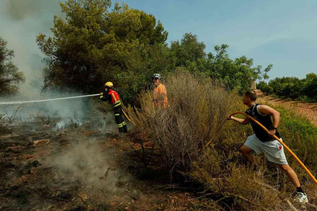 Wildfires threaten Bordeaux as France and Spain battle blazes