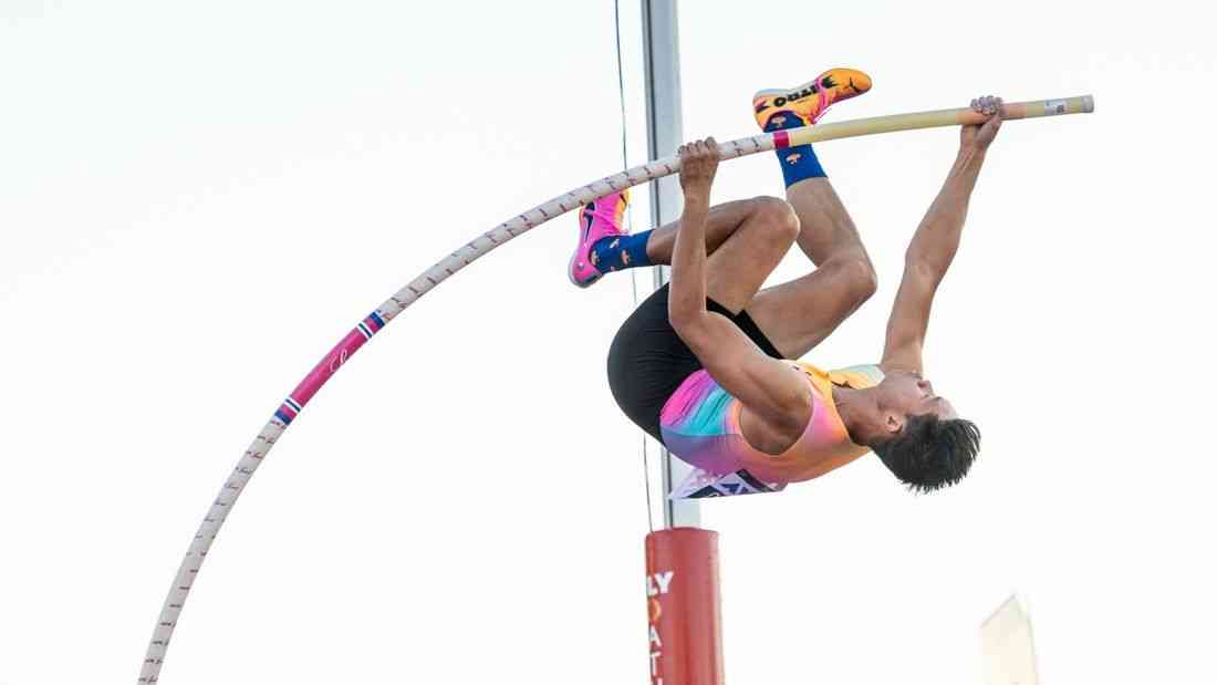 Obiena bags silver with season-best 5.85m at Meeting Madrid