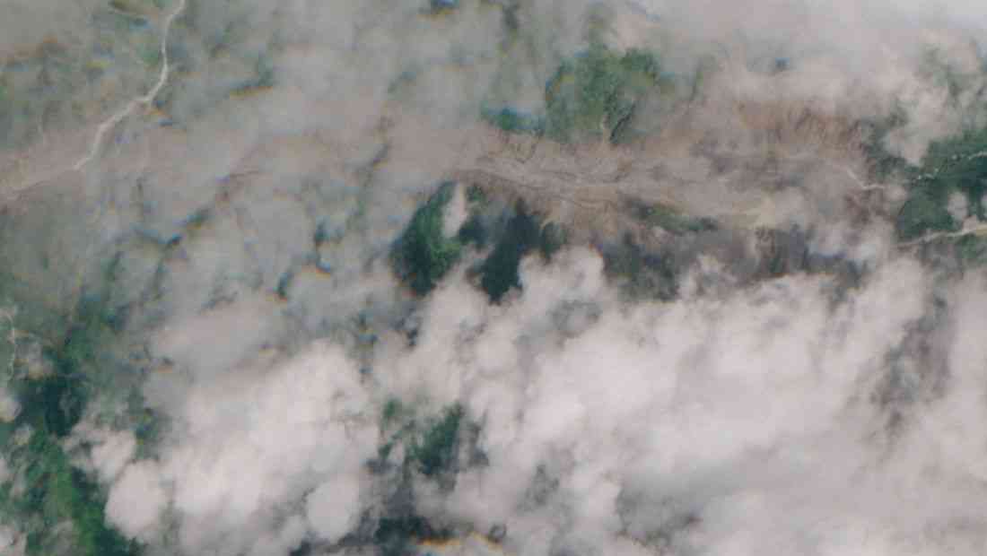 Nepal lake breaks banks, water level rising, district official says