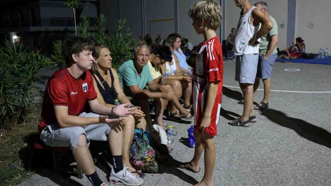 Tourists flee as Greek wildfire hits resort; Croatia also fights blaze