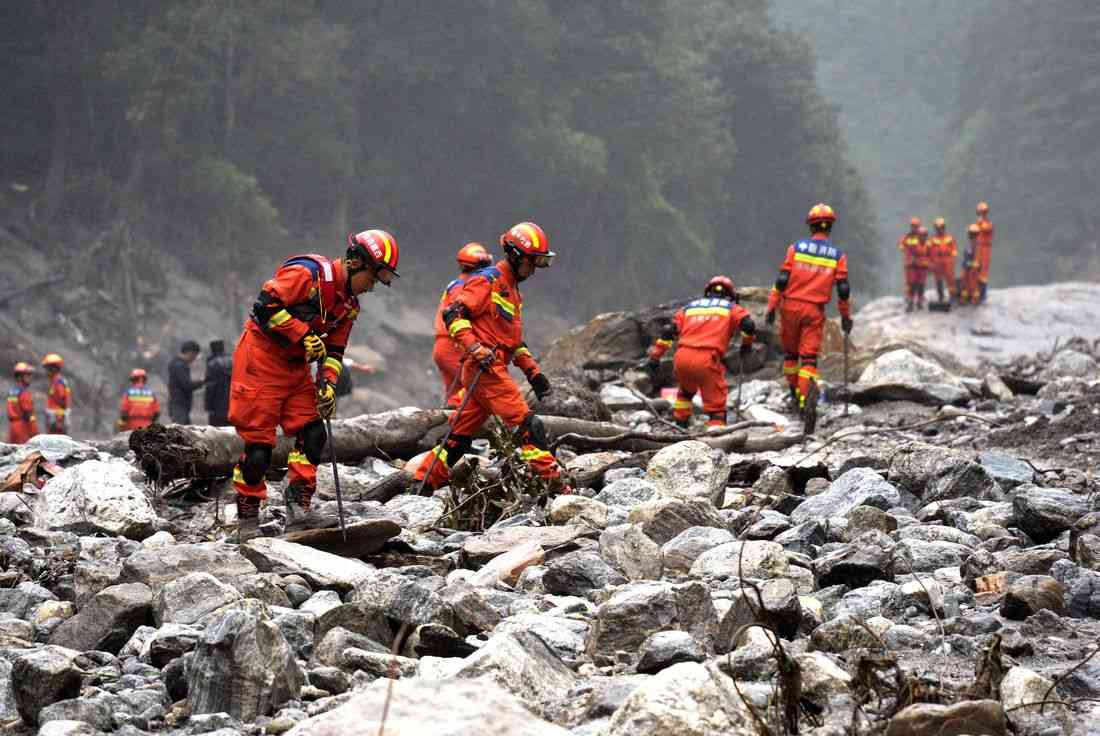 Rescuers race to find thousands missing after Nepal-China glacier collapse