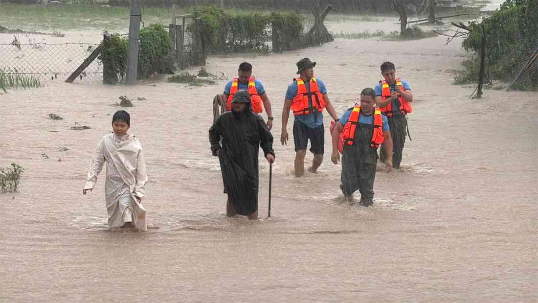 Pampanga implements preemptive, forced evacuations following red rainfall warning