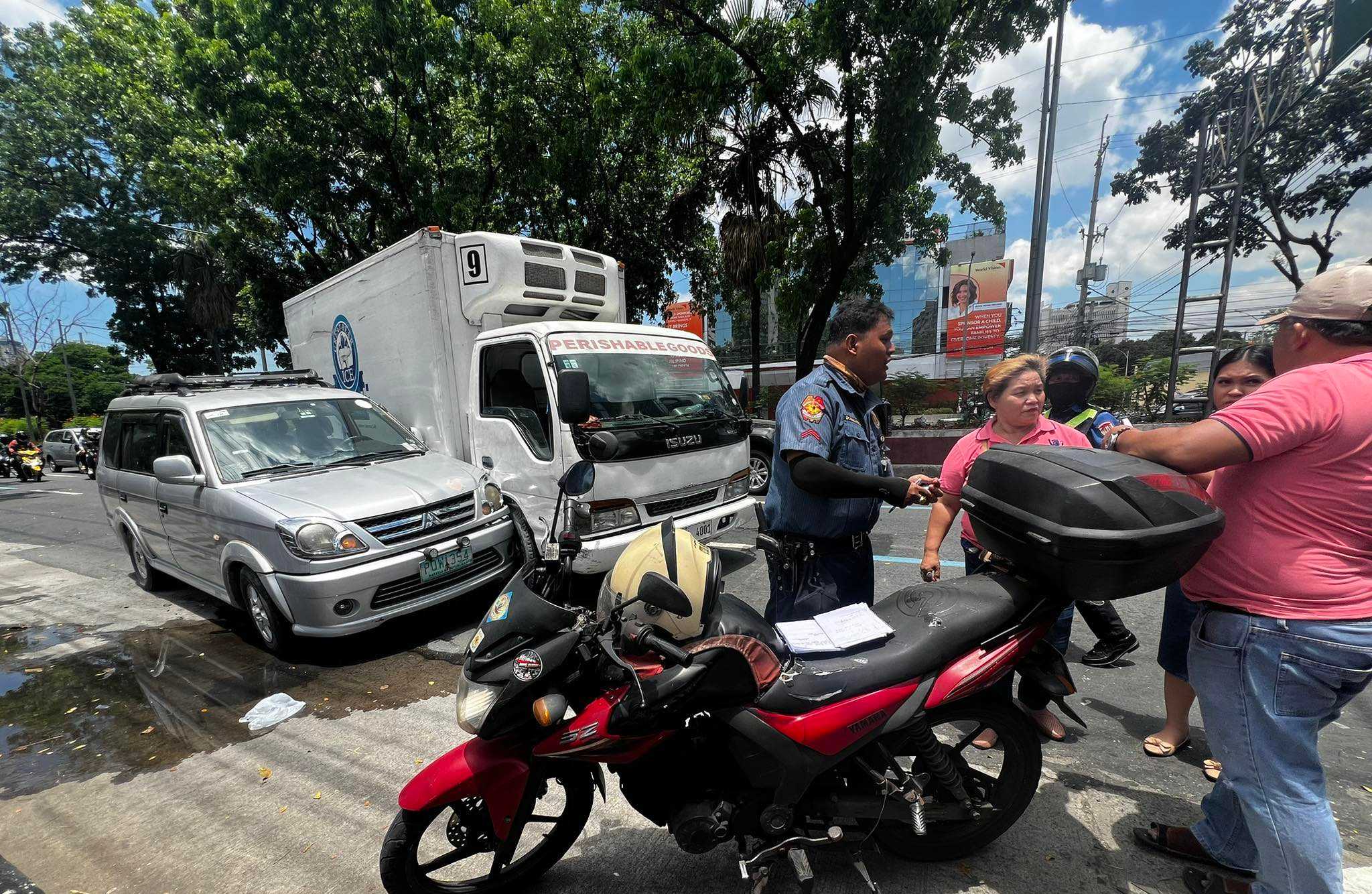 3 vehicles figure in accident in Quezon City