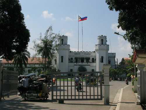 4 New Bilibid Prison officers sacked, suspended for stabbing incident
